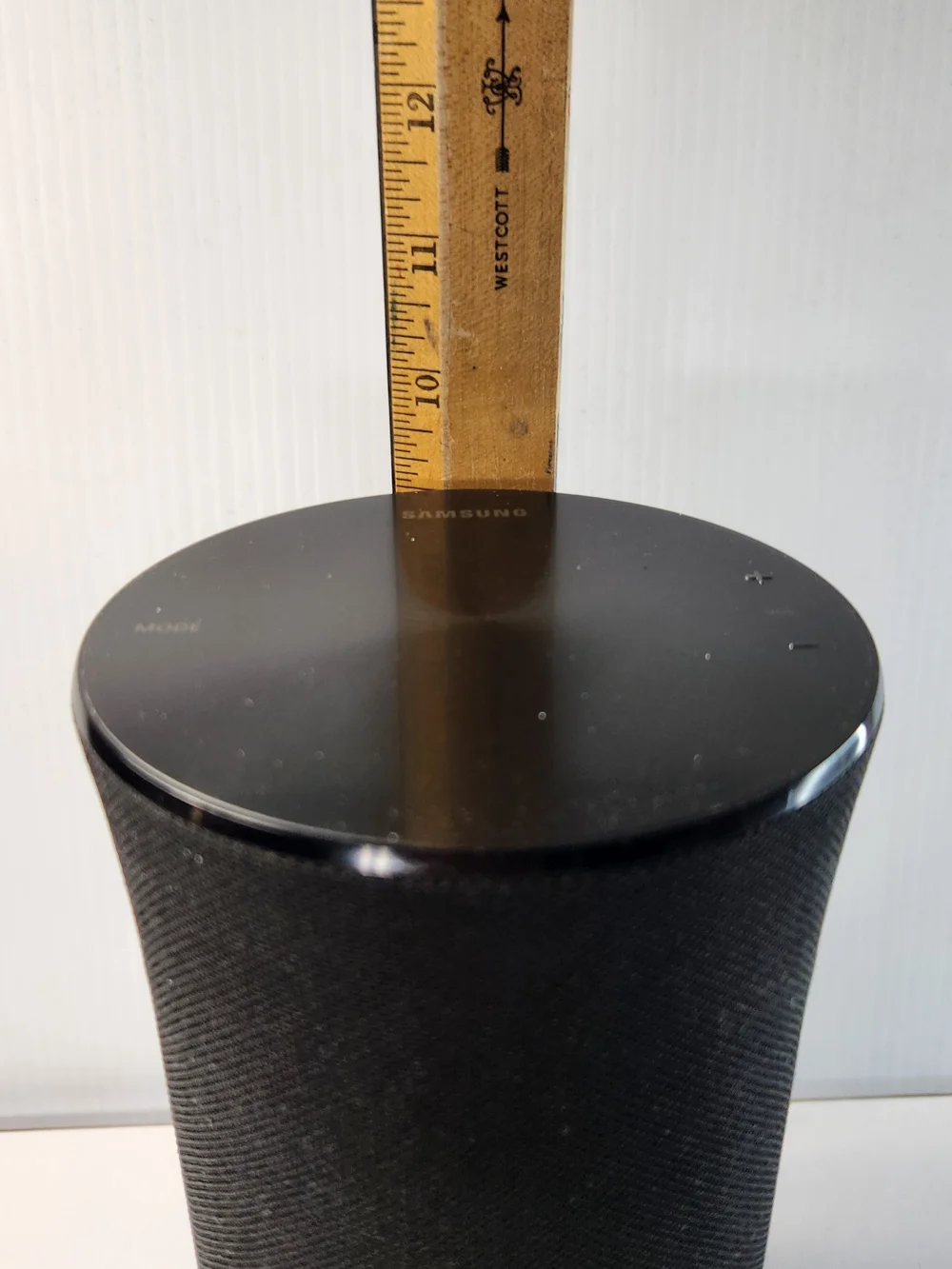 Samsung Radiant360 R1 WAM1500 Wireless 360° Wi-Fi Bluetooth Speaker Black